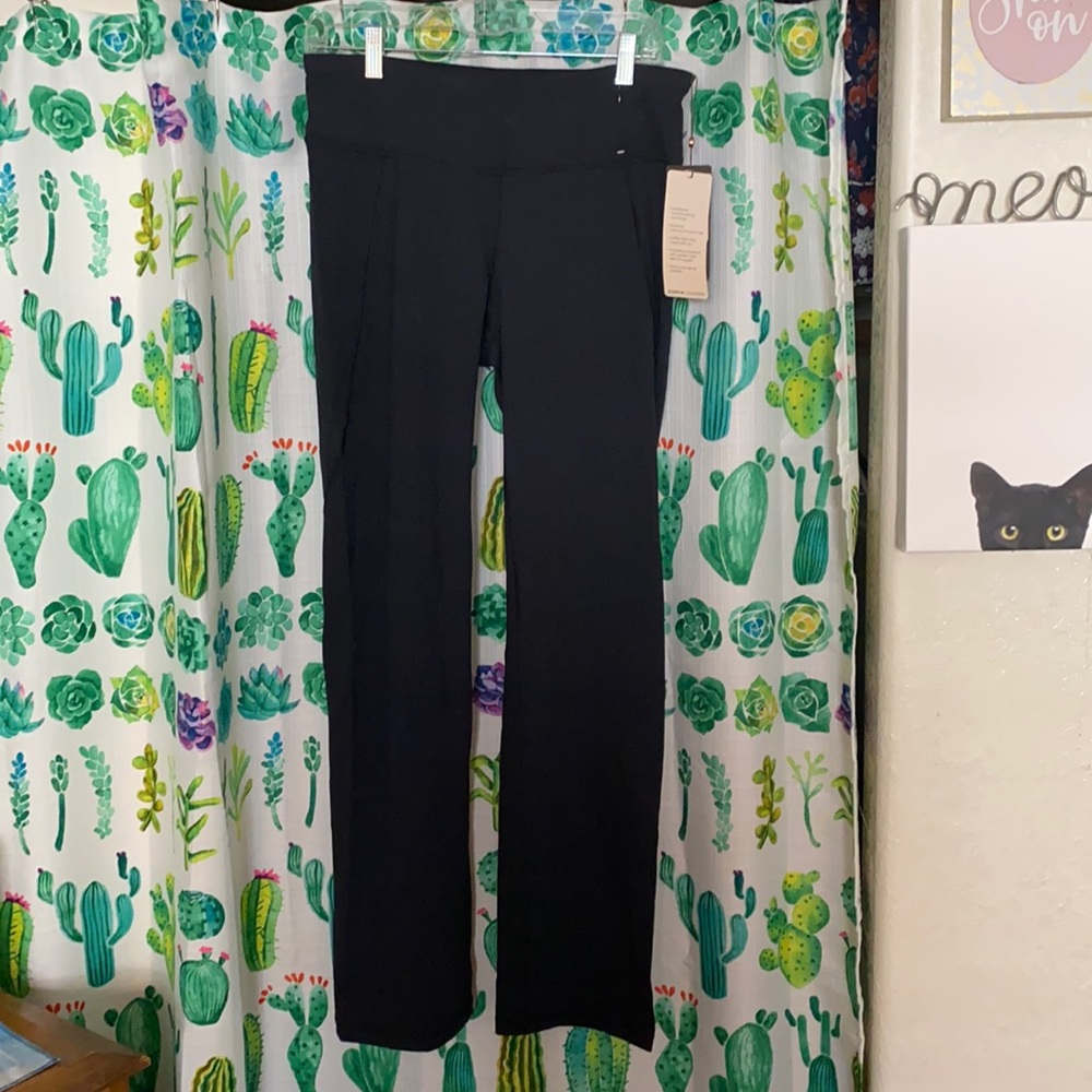 L Calia by Carrie Underwood Yoga Pant
